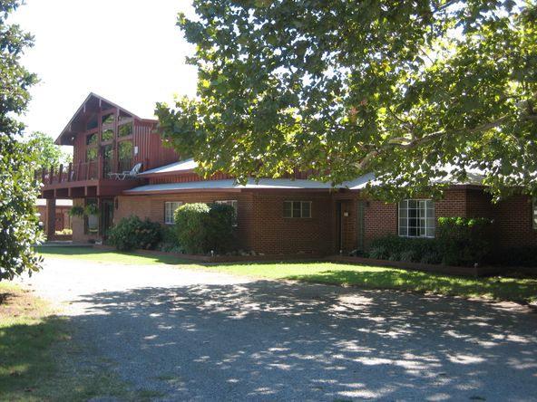 The Indian Lodge: 33700 State Highway 51, Wagoner, OK 74467